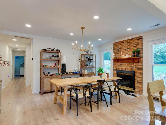 619 Fence Post Lane, Matthews, NC 28105