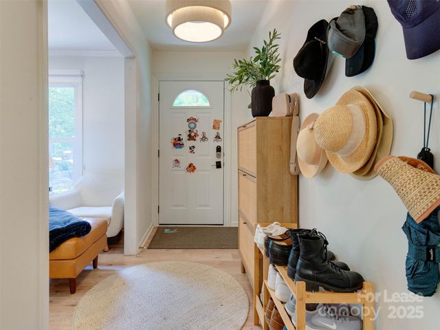 619 Fence Post Lane, Matthews, NC 28105