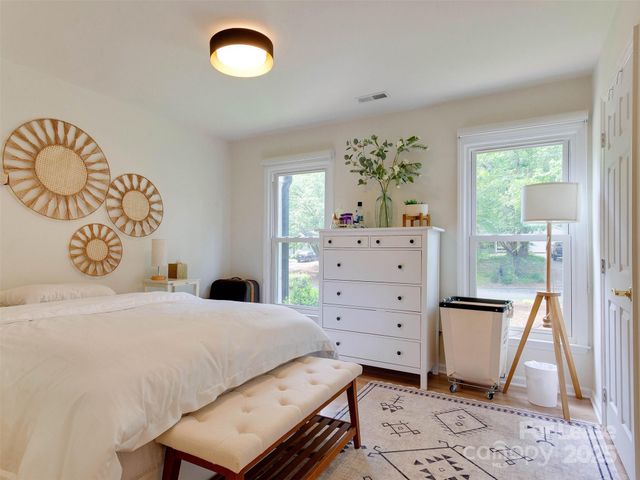 619 Fence Post Lane, Matthews, NC 28105