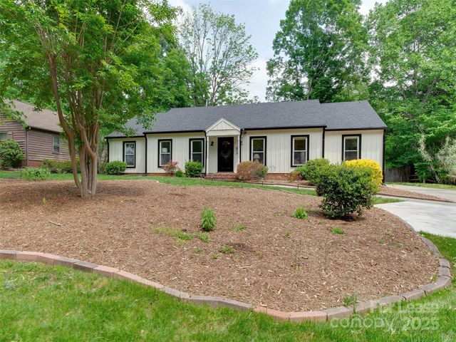 619 Fence Post Lane, Matthews, NC 28105