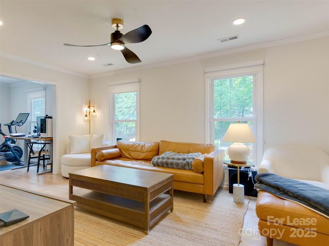 619 Fence Post Lane, Matthews, NC 28105