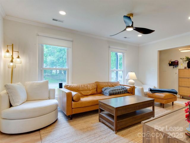 619 Fence Post Lane, Matthews, NC 28105