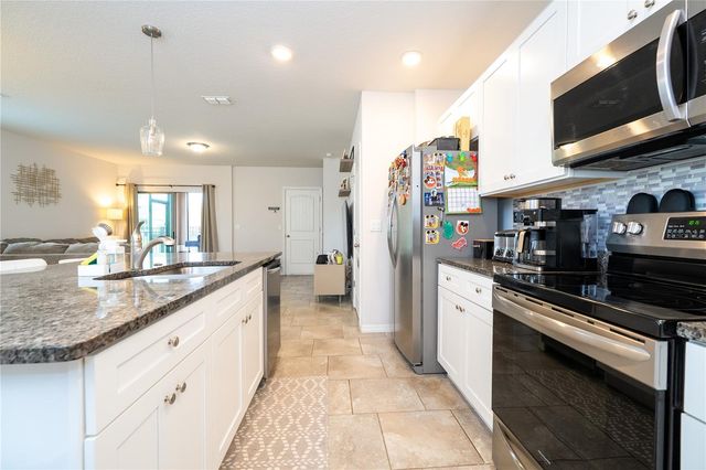 9936 GOLDEN LAGOON ALLEY, Winter Garden, FL 34787