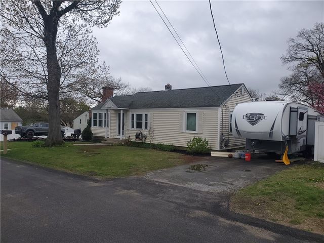 38 Rowe Avenue, Warwick, RI 02889
