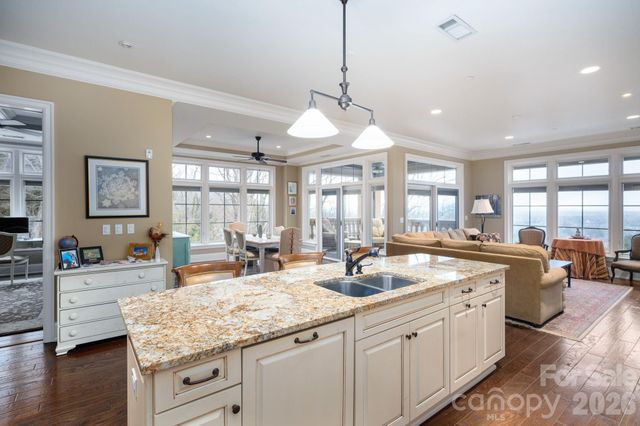 288 Macon Avenue 301, Asheville, NC 28804