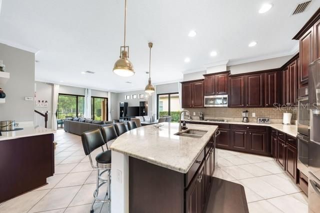 4653 ROYAL DORNOCH CIRCLE, Bradenton, FL 34211