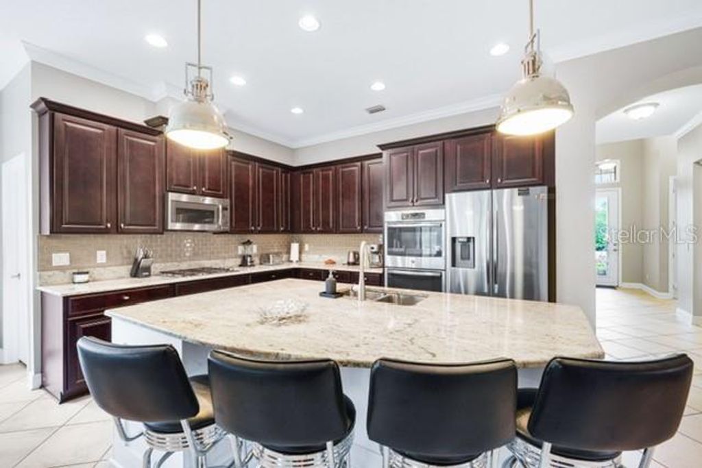 Image 18 of property listing at 4653 ROYAL DORNOCH CIRCLE, Bradenton, FL 34211