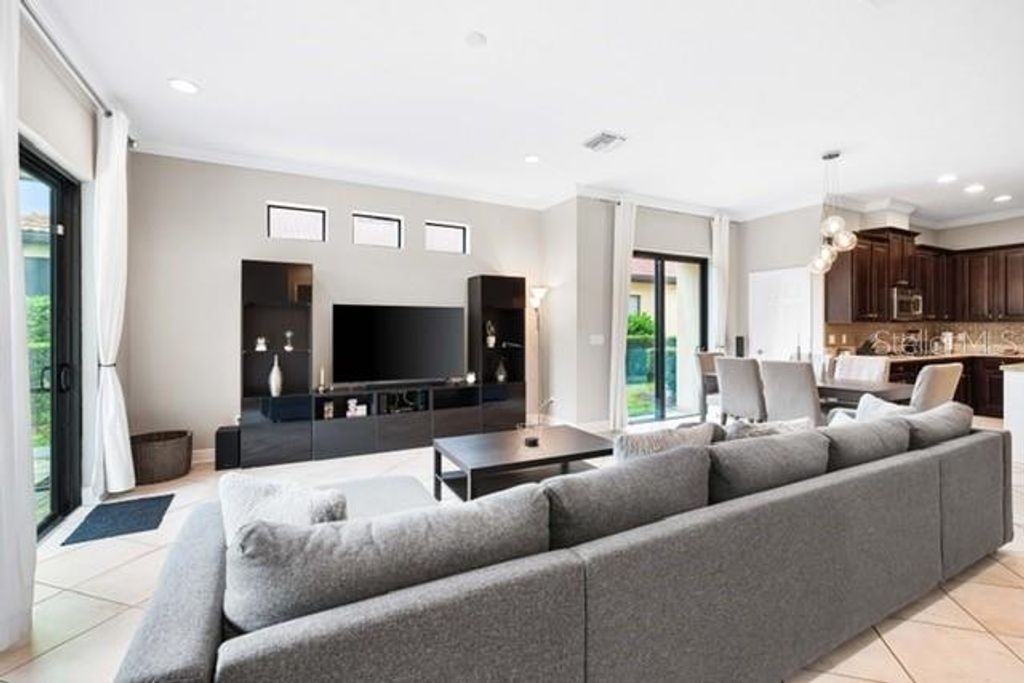 Image 21 of property listing at 4653 ROYAL DORNOCH CIRCLE, Bradenton, FL 34211