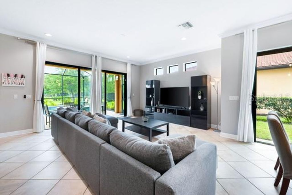 Image 25 of property listing at 4653 ROYAL DORNOCH CIRCLE, Bradenton, FL 34211