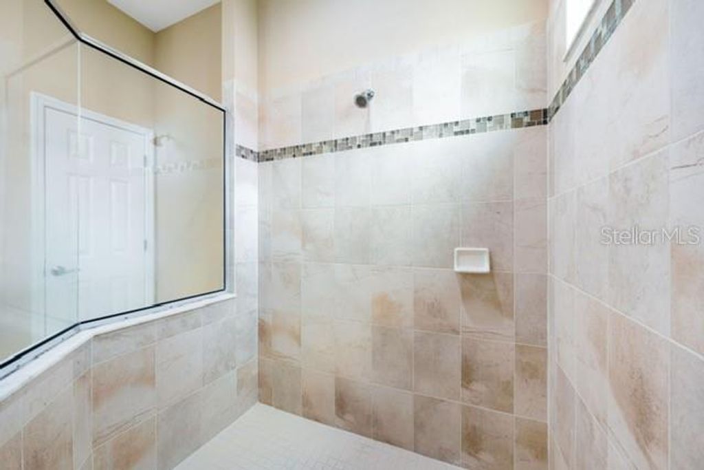 Image 39 of property listing at 4653 ROYAL DORNOCH CIRCLE, Bradenton, FL 34211