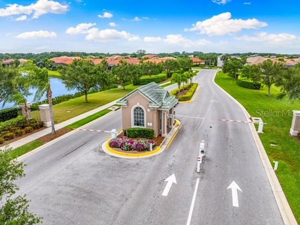 Image 54 of property listing at 4653 ROYAL DORNOCH CIRCLE, Bradenton, FL 34211