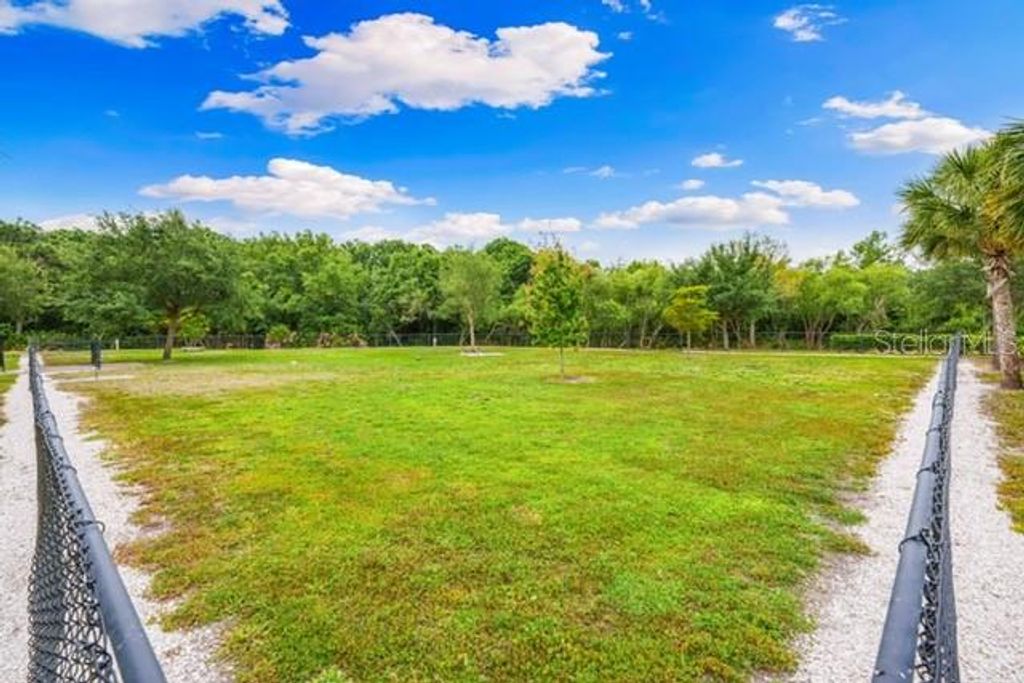 Image 64 of property listing at 4653 ROYAL DORNOCH CIRCLE, Bradenton, FL 34211