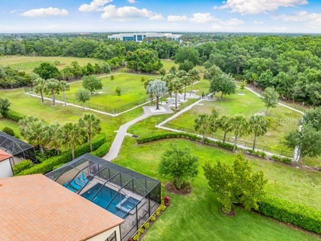 Image 65 of property listing at 4653 ROYAL DORNOCH CIRCLE, Bradenton, FL 34211