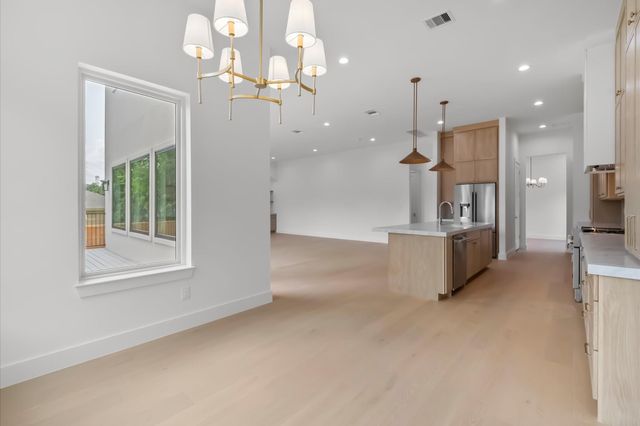 4009 Newshire Drive, Houston, TX 77025