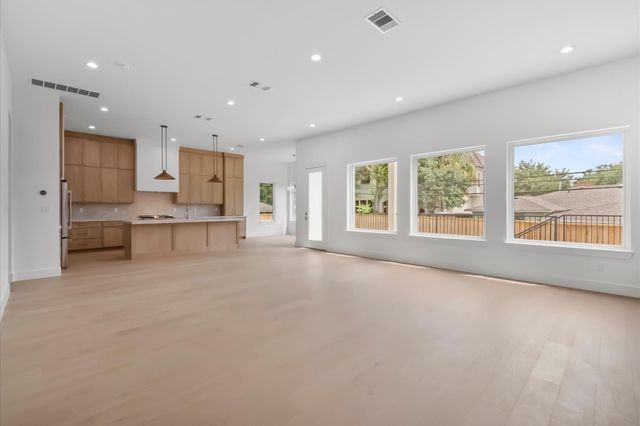 4009 Newshire Drive, Houston, TX 77025