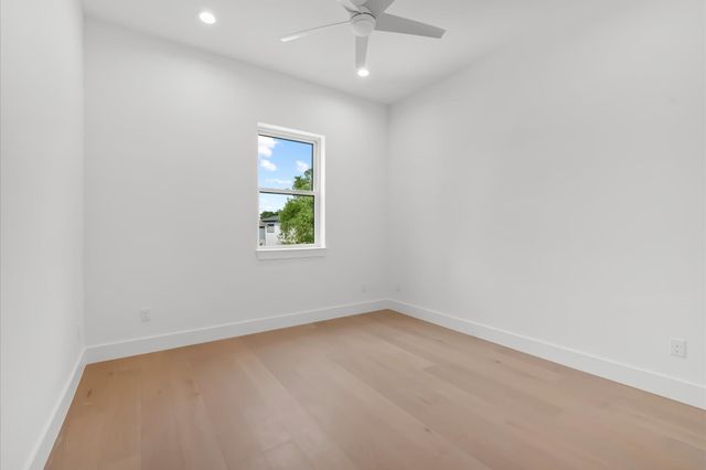 4009 Newshire Drive, Houston, TX 77025