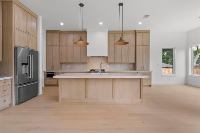 4009 Newshire Drive, Houston, TX 77025