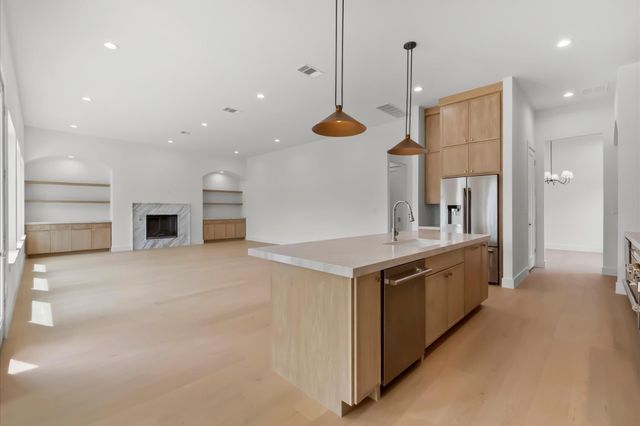 4009 Newshire Drive, Houston, TX 77025