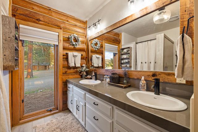 32907 River Bend Road, Chiloquin, OR 97624