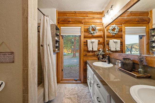 32907 River Bend Road, Chiloquin, OR 97624