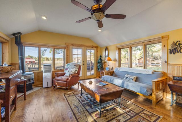 32907 River Bend Road, Chiloquin, OR 97624