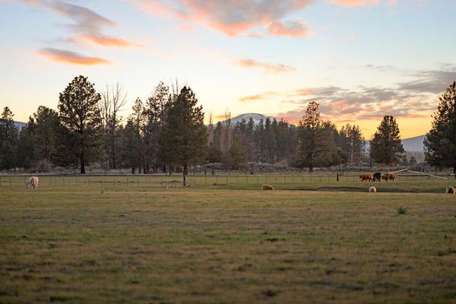 32907 River Bend Road, Chiloquin, OR 97624