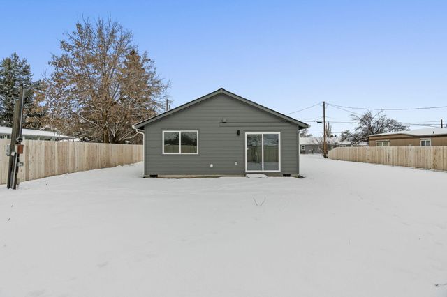 5963 Delaware Avenue, Klamath Falls, OR 97603