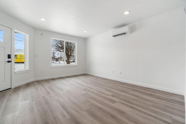 5963 Delaware Avenue, Klamath Falls, OR 97603