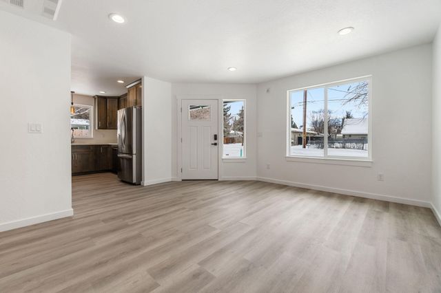 5963 Delaware Avenue, Klamath Falls, OR 97603