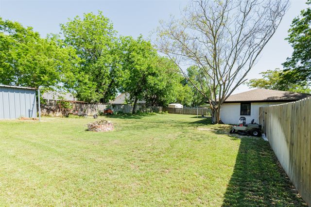 405 Valcik, Decatur, TX 76234