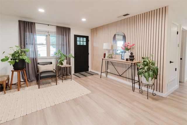 405 Valcik, Decatur, TX 76234