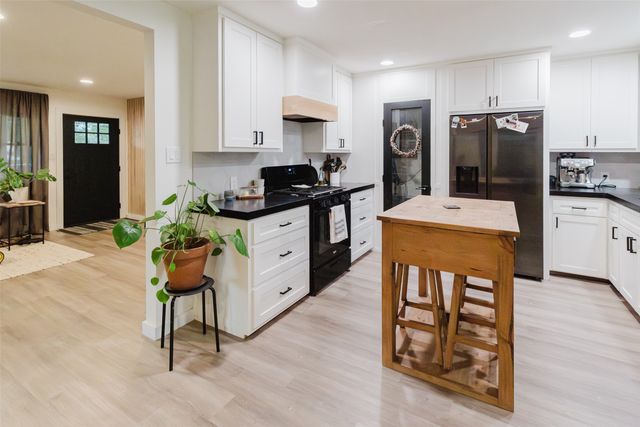 405 Valcik, Decatur, TX 76234