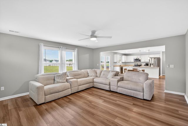 7061 Luna Mae Court, Boiling Springs, SC 29316