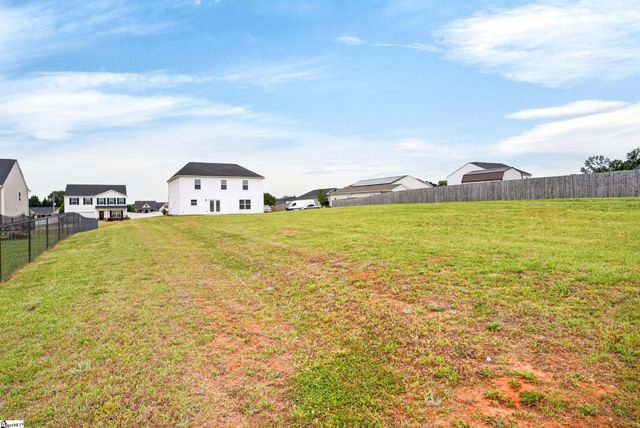 7061 Luna Mae Court, Boiling Springs, SC 29316