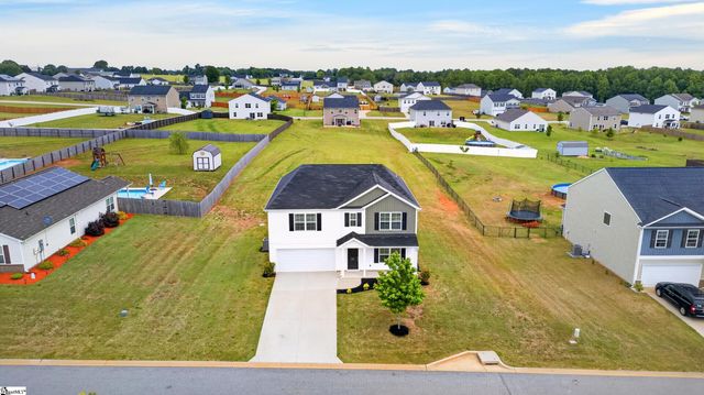 7061 Luna Mae Court, Boiling Springs, SC 29316