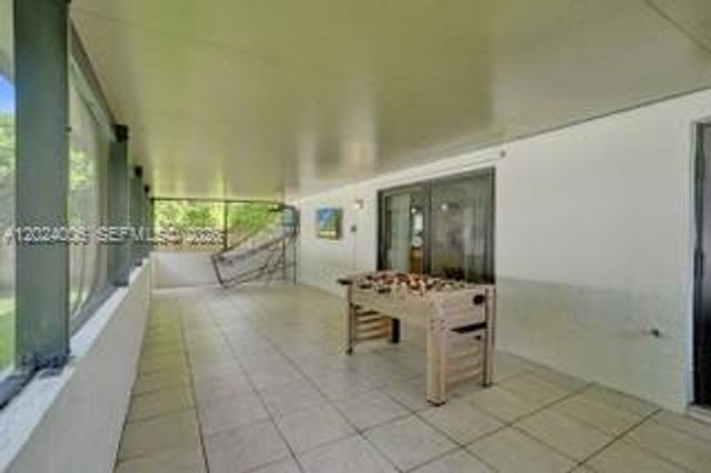 1020 SW 124th Way, Davie, FL 33325