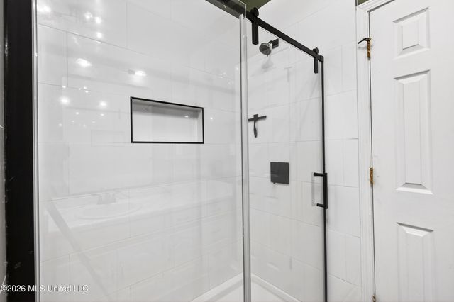 1500 Deer Street, Ocean Springs, MS 39564