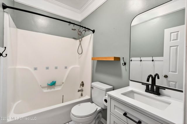 1500 Deer Street, Ocean Springs, MS 39564