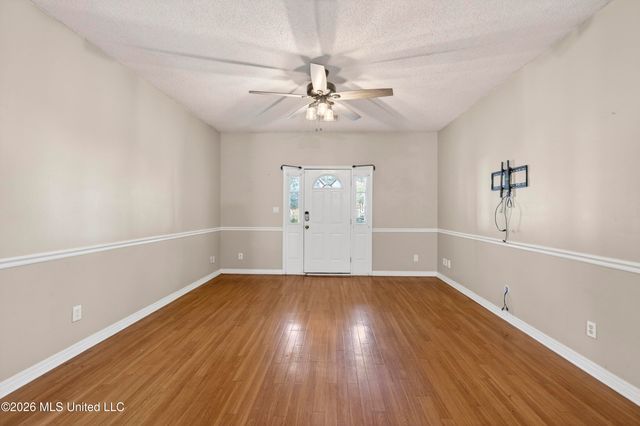 1500 Deer Street, Ocean Springs, MS 39564