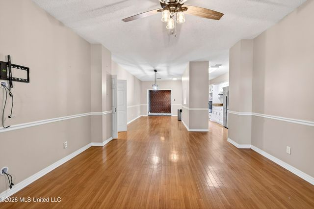 1500 Deer Street, Ocean Springs, MS 39564