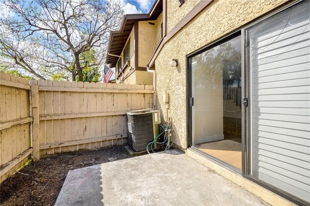 8601 Sunland Boulevard 5, Sun Valley, CA 91352