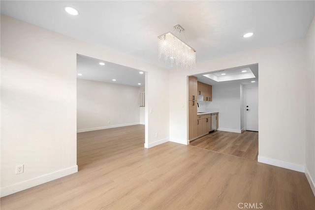8601 Sunland Boulevard 5, Sun Valley, CA 91352