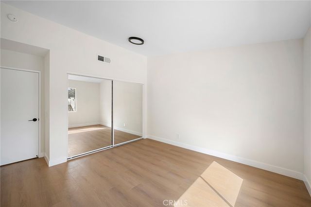 8601 Sunland Boulevard 5, Sun Valley, CA 91352