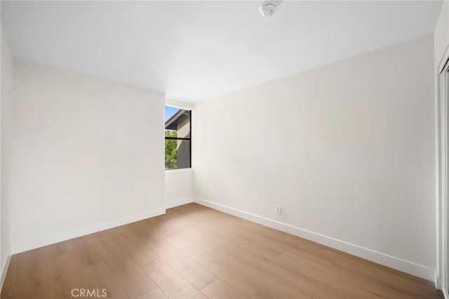 8601 Sunland Boulevard 5, Sun Valley, CA 91352