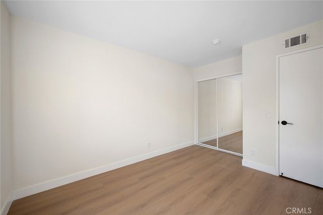 8601 Sunland Boulevard 5, Sun Valley, CA 91352