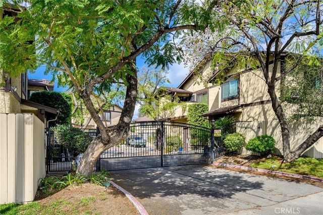 8601 Sunland Boulevard 5, Sun Valley, CA 91352