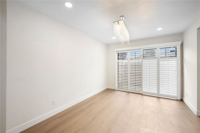 8601 Sunland Boulevard 5, Sun Valley, CA 91352
