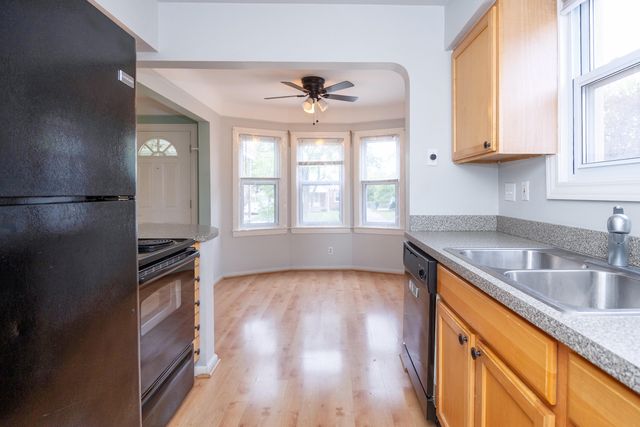 22131 Nowlin, Dearborn City, MI 48124