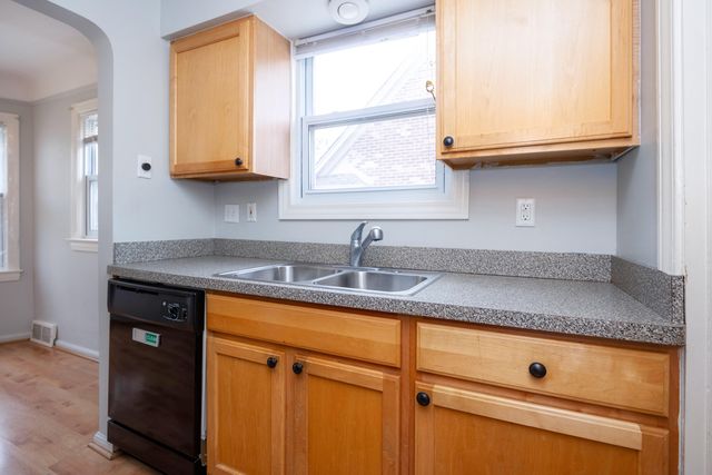 22131 Nowlin, Dearborn City, MI 48124