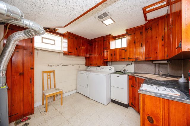 22131 Nowlin, Dearborn City, MI 48124
